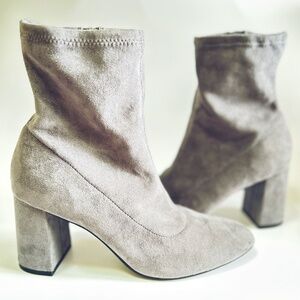 ARIA Bootie Ankle Boots,  Grey,  Size 9